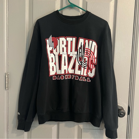Mitchell & Ness Portland TrailBlazers Black Crewneck Sweatshirt - Picture 4 of 4